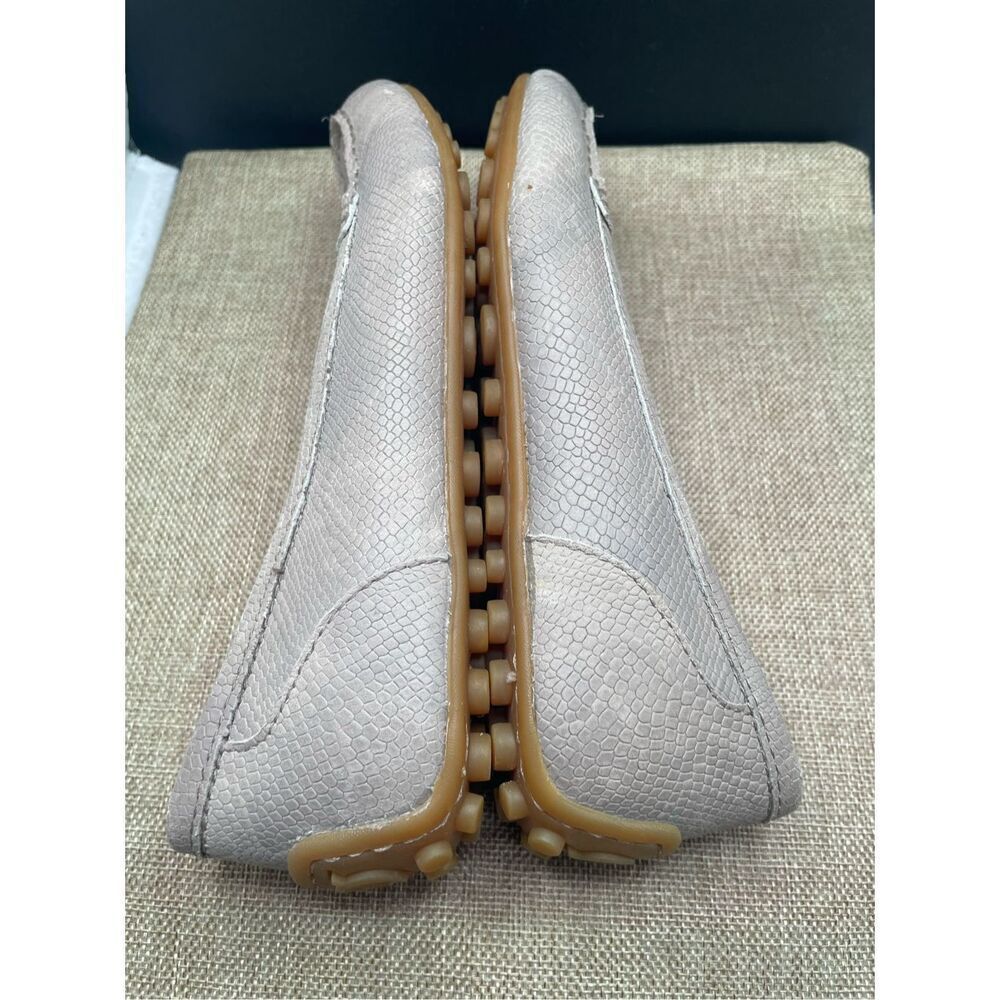 Born Amani Driver Loafer Women’s Size 7.5 Champagne - Picture 8 of 11